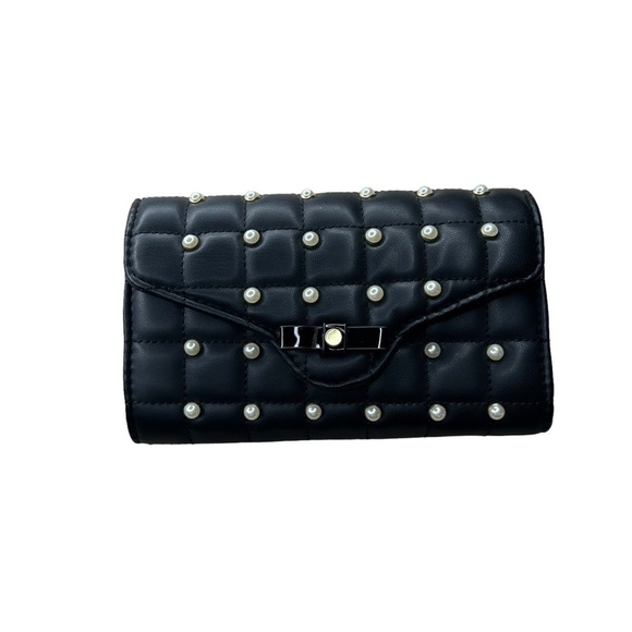 2/$30 BLACK And Pearl Shoulder Bag Clutch with Gold Chain Wallet on a chain - Picture 3 of 7